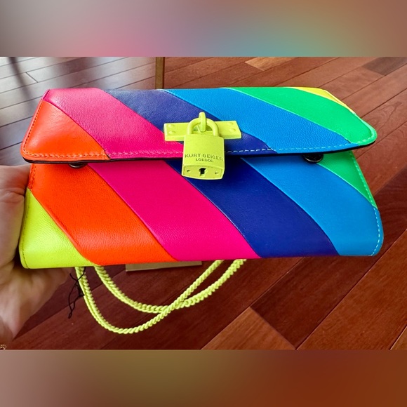 Kurt Geiger London Brixton Leather Shoulder/Crossbody. NWOT - Picture 16 of 16